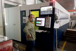 廣州市激光切割加工廠，【恒宇泰金屬】教你怎么選擇靠譜的加工商