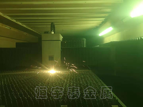 大型激光切割加工