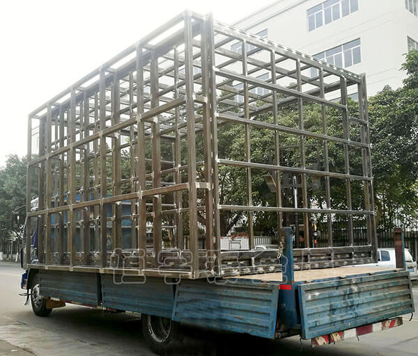 如何最大限度地降低鈑金加工過程中的安全風(fēng)險(xiǎn)