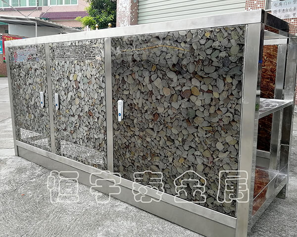 不銹鋼制成的家居具備哪些顯著的優(yōu)勢(shì)