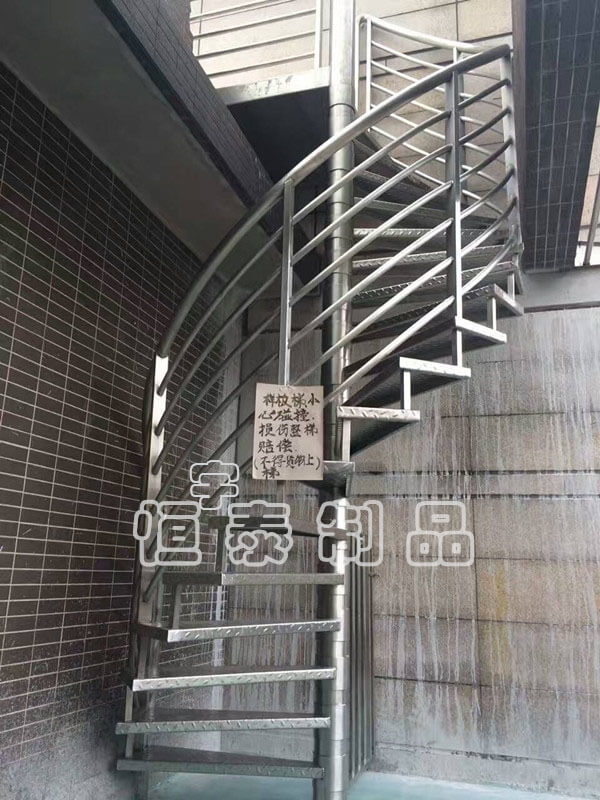 如何挑選不銹鋼制成的樓梯扶手管呢