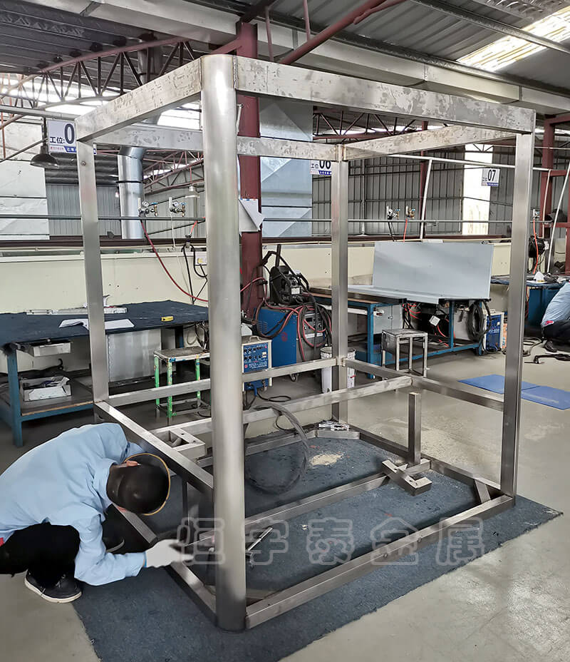 鈑金機(jī)柜焊接加工時需要特別留意哪些事項